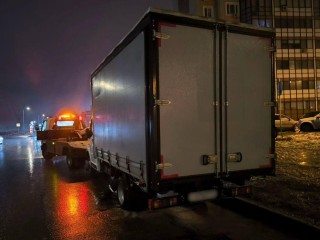 Куда пропала машина с Сухановской? Нарушителей правил парковки ждет сюрприз