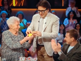 Стихотворение о маме 99-летней жительницы Серпухова растрогало зрителей федерального канала