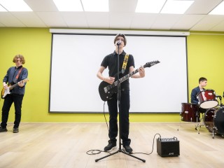 Школьники из Лыткарина сколотили рок-группу и готовят новогодний сольник