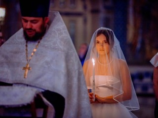 Священник объяснил, почему нельзя жениться и венчаться в декабре