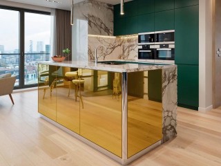 «Золотая туфля» вместо бара: как выглядит квартира, ставшая мемом в соцсетях