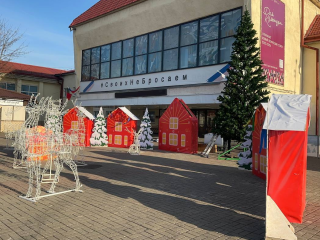 Елки, олени и декоративная подсветка: как Можайск наряжается к Новому году