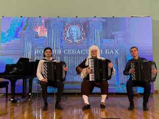 В Ступине сыграли Баха на баянах и аккордеонах