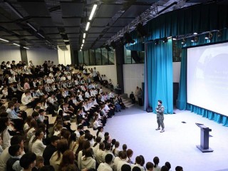 Школьников научили оказывать первую помощь на мастер-классе по тактической медицине