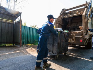 «Территория убрана»: на улице Панфилова в Нахабино вывезли мусор