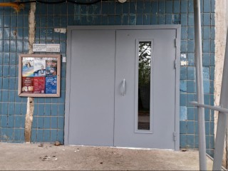 Надежная защита подъездов: кто должен ремонтировать входную дверь в вашем подъезде и куда обращаться при обнаружении неисправностей