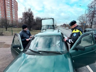 Три иностранца за рулем задержаны во время рейда Госавтоинспекции и миграционной службы в Одинцове