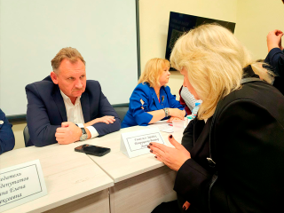 Выездной прием граждан пройдет в селе Протекино 27 ноября