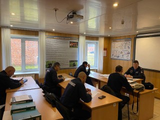 Не тушат, а сдают экзамены: что происходит, когда пожарные идут на аттестацию