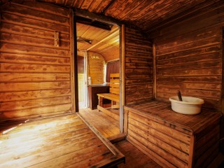 Почему 18 ноября принято зазывать женихов и топить баню: приметы на Ионов день