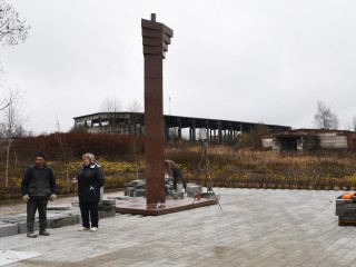 Завершающий штрих: конную статую Георгия Победоносца поставят на вершине стелы в Калицине