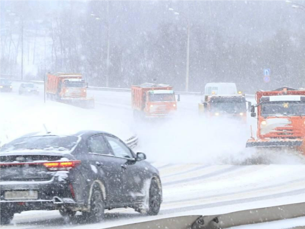 Когда конкретно в Подмосковье начнутся снегопад и метель: готовы ли к буйству стихии дорожники и что делать в случае ЧП