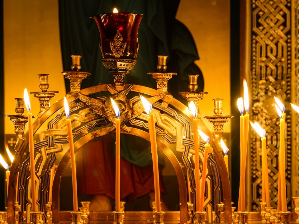 Какой церковный праздник 12 декабря 2025 года у православных и народные приметы