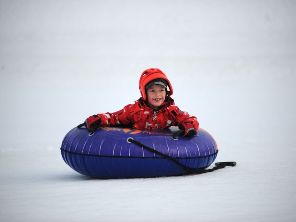 «Несется на скорости без тормозов»: Мишонова назвала самое опасное зимнее развлечение