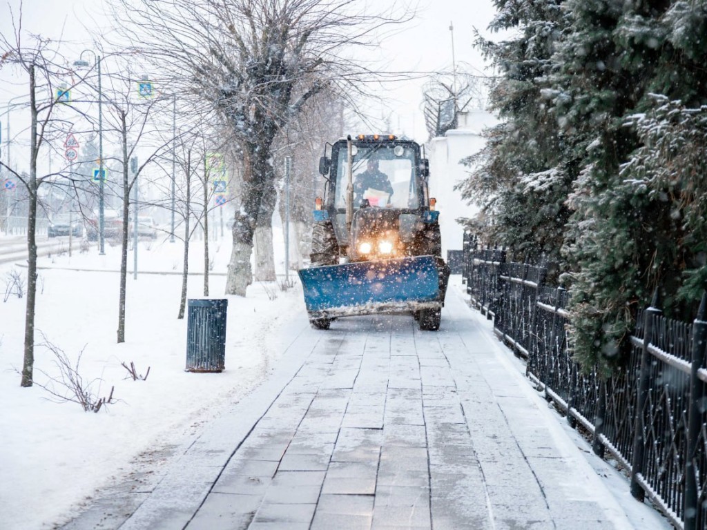 На круглосуточный режим перевели службы в Кашире для уборки снега