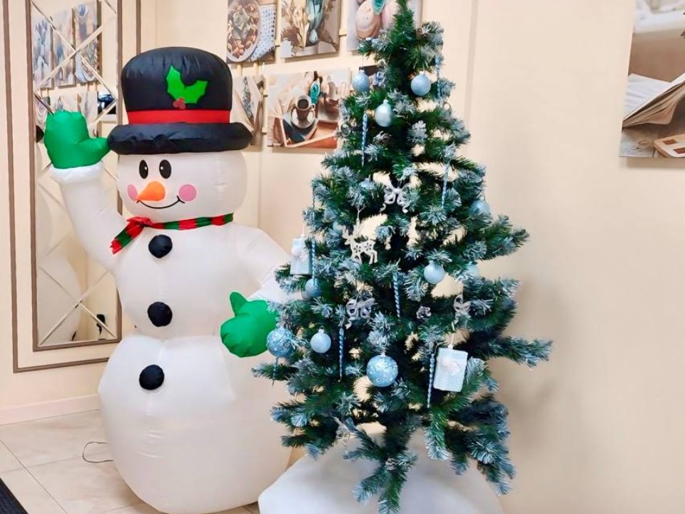 У кого елка и снеговик лучше: в Волоколамске бизнесмены поборются за волшебное звание