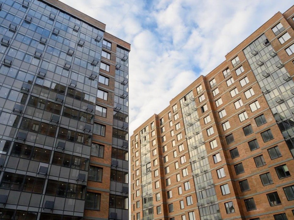 Из красной зоны в зеленую: как в Подмосковье изменилось число качественно работающих управляющих компаний