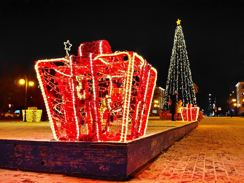 Названы лучшие города для встречи Нового года в Подмосковье