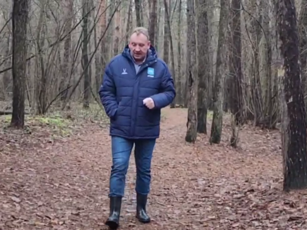 В Беспятовской роще отсыпят древесной щепой трассу для бега и лыж