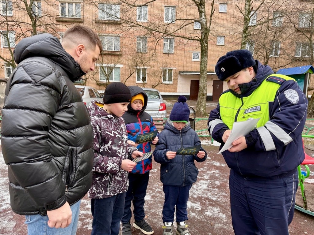 Невидимые зоны: детям из Ступина рассказали о скрытых опасностях на дорогах