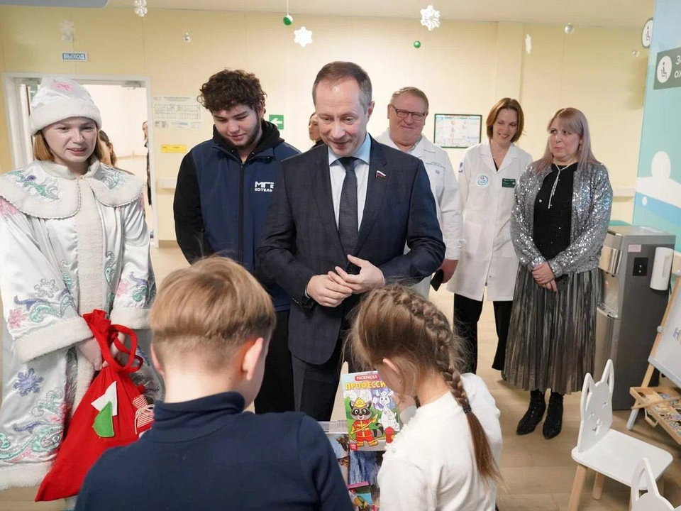 Маленькие пациенты поликлиники в Котельниках получили подарки для борьбы со страхами