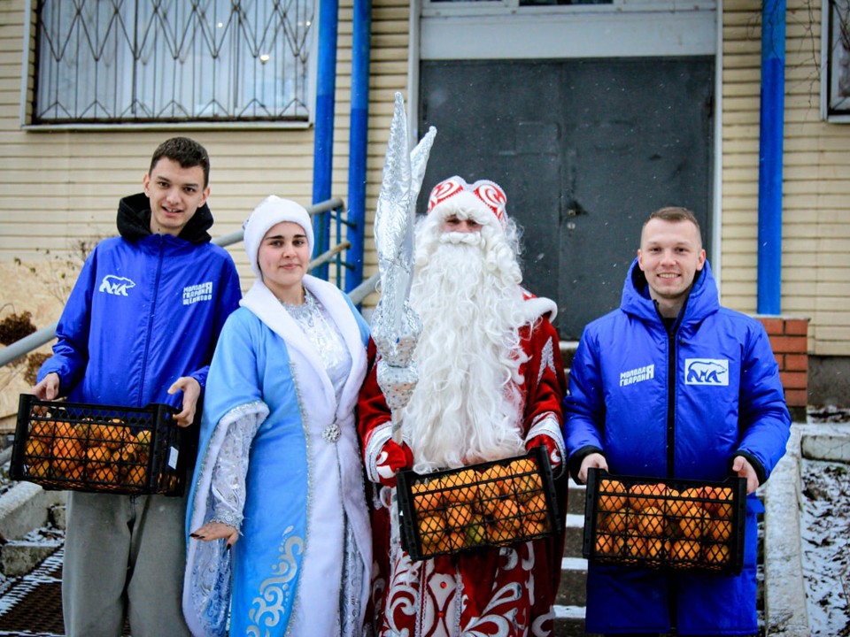 Раненых бойцов спецоперации поздравили с наступающим Новым годом щелковские волонтеры