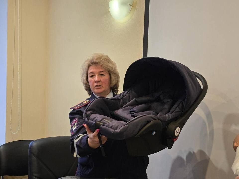 Забота о детях до рождения: о чем рассказали будущим матерям автоинспекторы