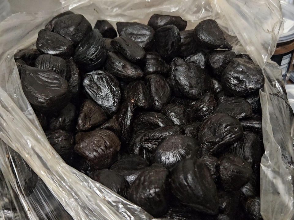 В авиаграде производят уникальный чеснок, который можно добавлять в салат и даже в кофе