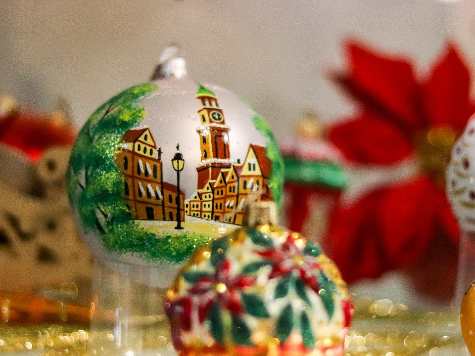 Нейросеть украсила елку достопримечательностями Подольска