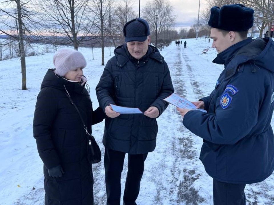 «Кататься против потока» опасно: пожарные Коломны провели профилактическую беседу