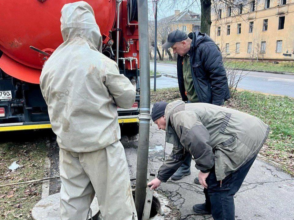 Потоп начинается с мелочи: какими предметами жители Подмосковья засоряют канализацию и к чему это приводит