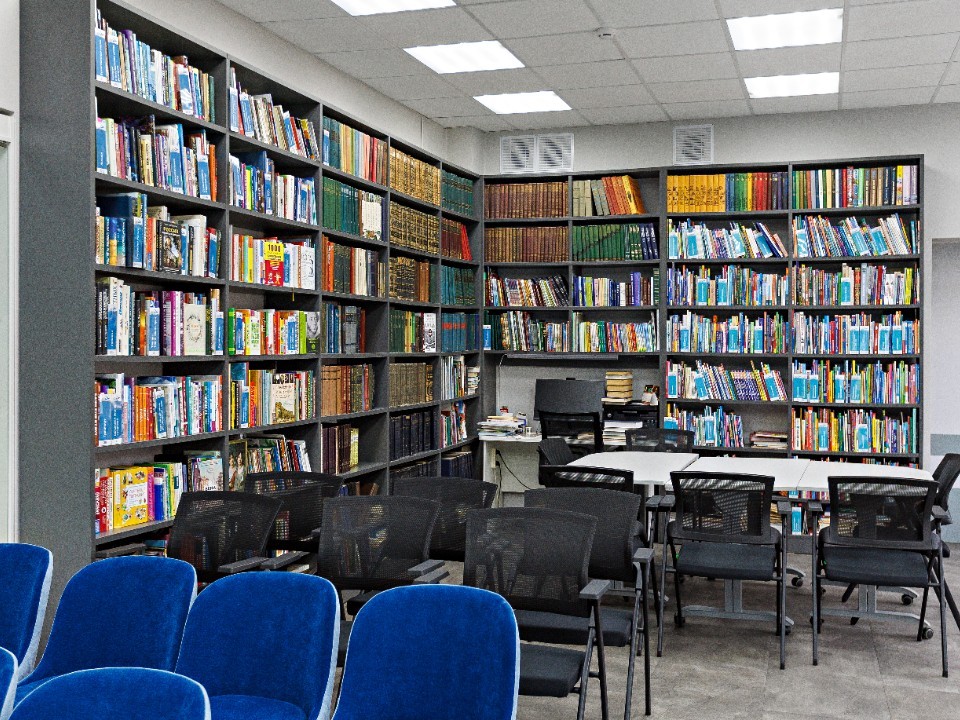 Будущие абитуриенты узнали, почему библиотекарь сегодня одна из самых универсальных профессий