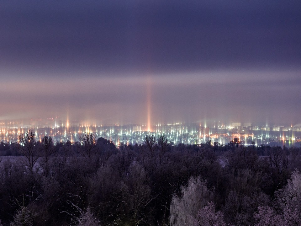 Парение сияющих кристаллов: в Балашихе запечатлели редкий природный феномен