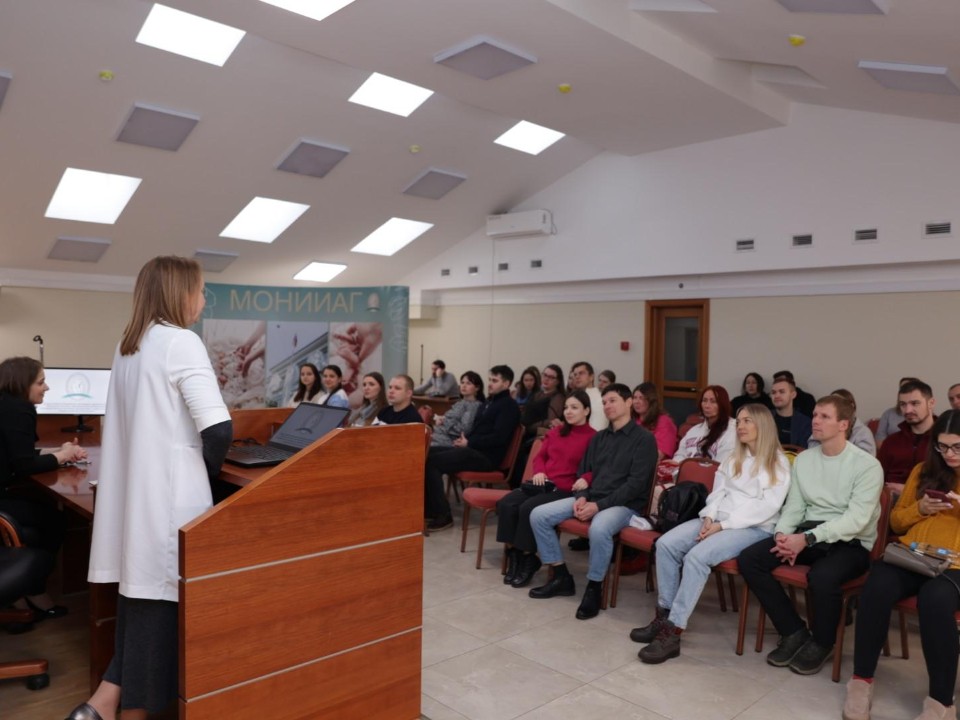 Чтобы исключить любые сюрпризы при родах: как беременным жительницам Подмосковья попасть на внеплановый прием в МОНИИАГ