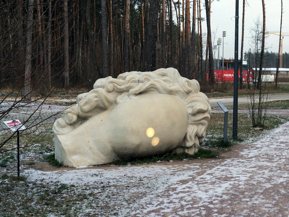 Нейросеть «оживила» арт-объекты парка Малевича