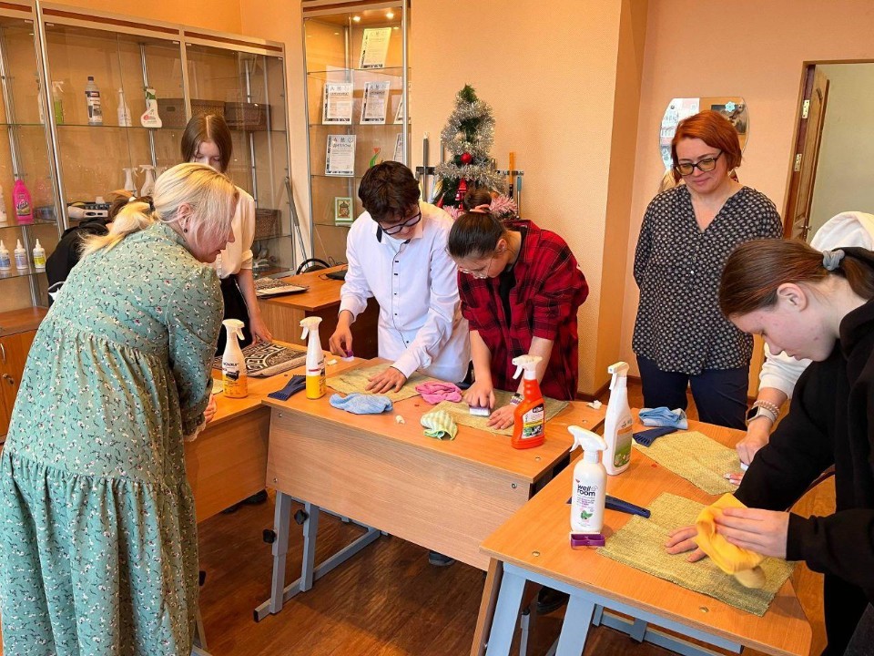 Испекли, покрасили, навели лоск: как в колледже «Энергия» помогают школьникам с ОВЗ выбрать будущую профессию