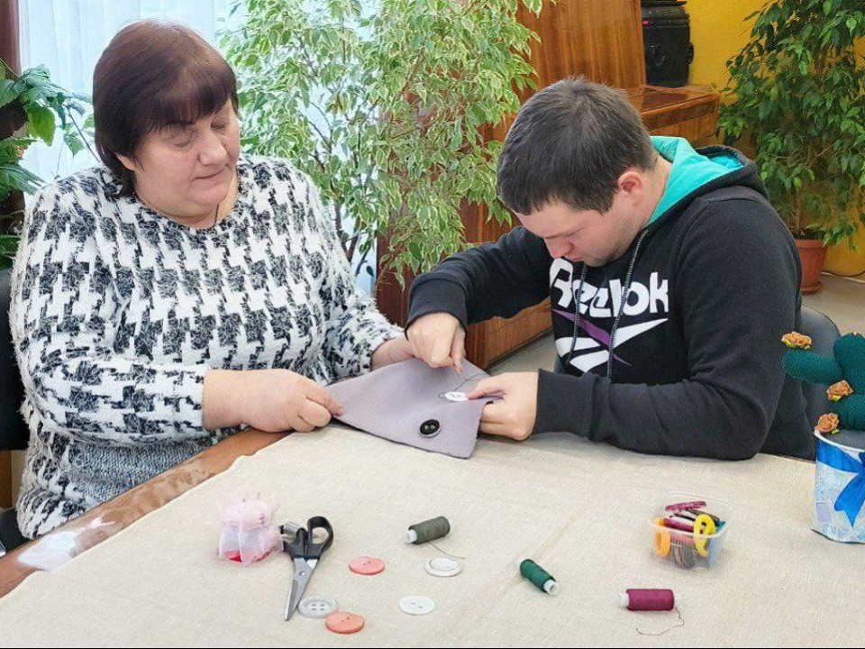 Невозможное возможно: как молодые люди с с инвалидностью в Сергиевом Посаде учатся самостоятельной жизни