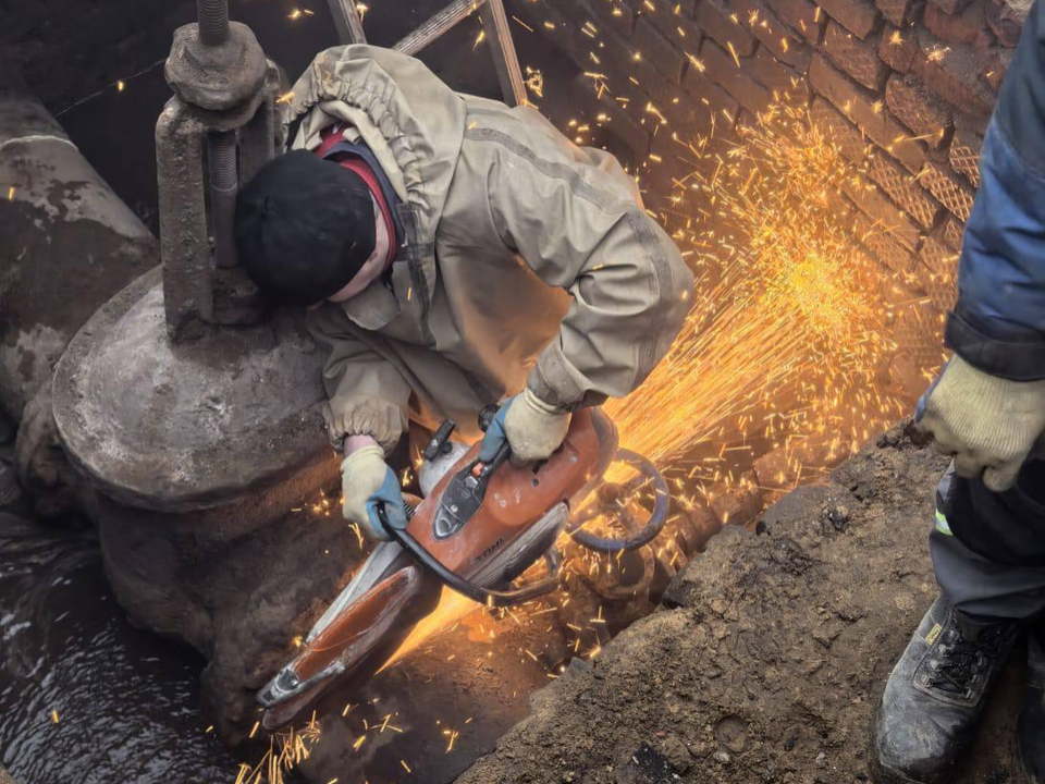 Почти 2 км труб и десятки колодцев: специалисты Балашихи обеспечили бесперебойную подачу воды в городе