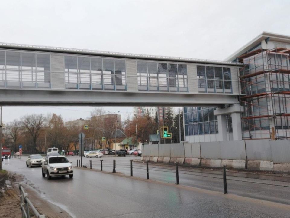 Лифт на высоте пешеходного перехода: в Люберцах реализуют проект, который избавит от риска и пробок на двух крупных трассах