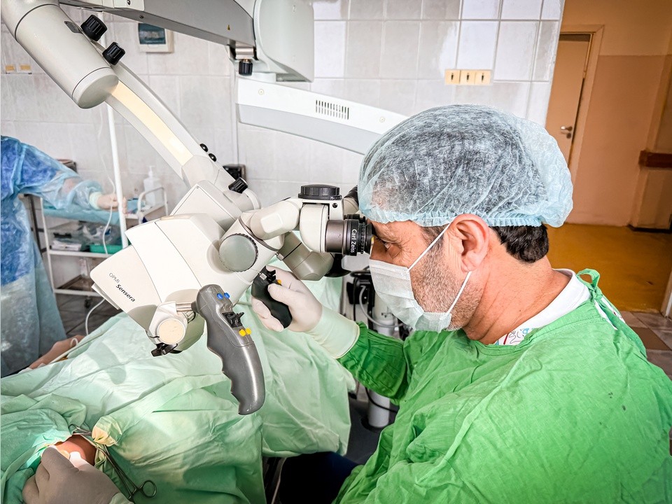 Спасли уши и жизнь: в Долгопрудном помогли пациенту, который занимался самолечением