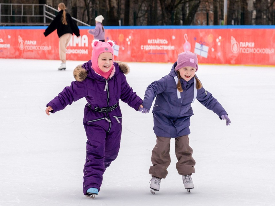 Время работы катка в Шаховской увеличат из-за популярности у жителей
