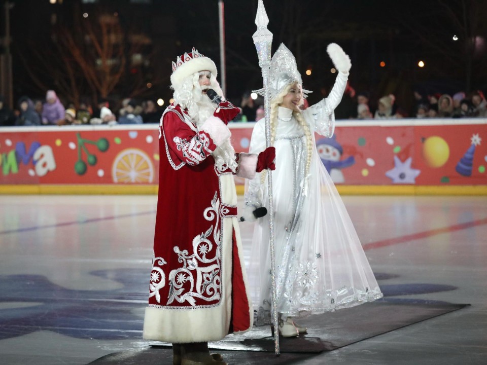 С пунктами проката и раздевалками: все сезонные катки открыли в Подмосковье
