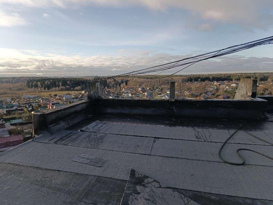 Крыша на финишной прямой: какие сюрпризы ждут жильцов дома № 8 в Лобне после капремонта