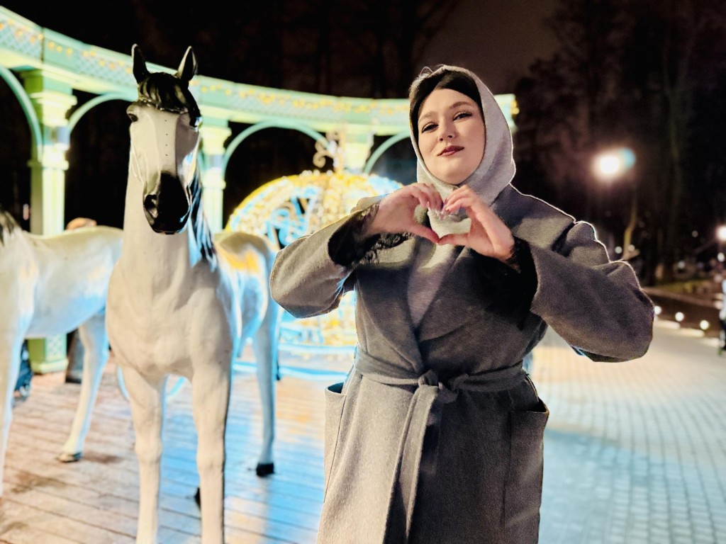 «Как тут удержаться?»: суперфиналистка шоу «Голос» Валентина Яньшина спела на открытии зимнего сезона в Раменском