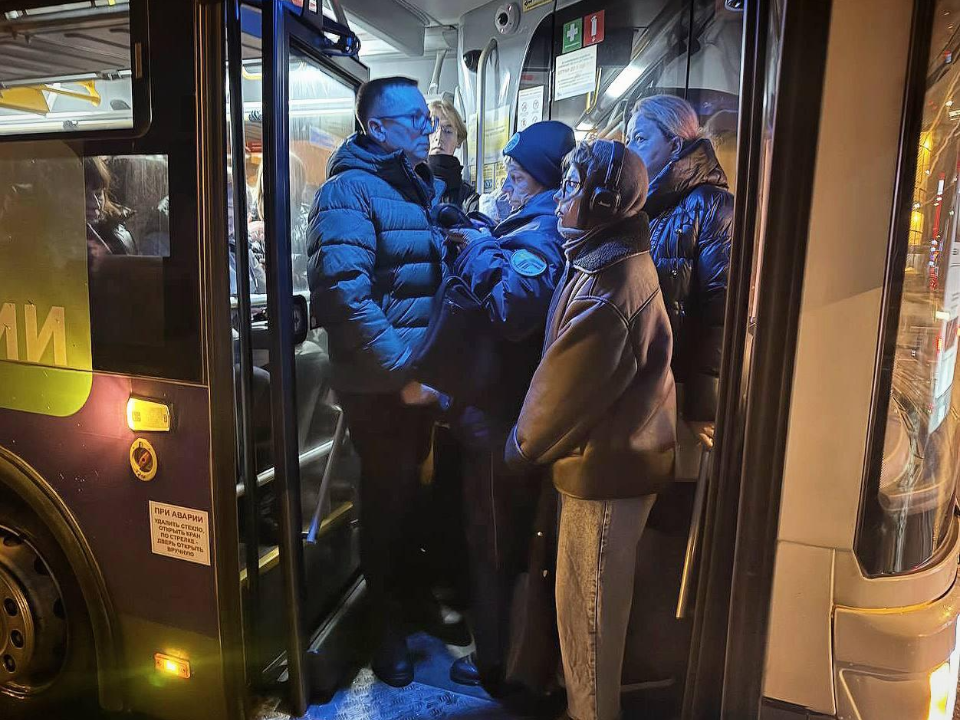 Проехал без билета — получил штраф: результаты массовой проверки в автобусах Долгопрудного