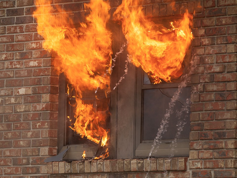 Вечеринка, которая стоила двух жизней: вынесен приговор матери детей, погибших при пожаре