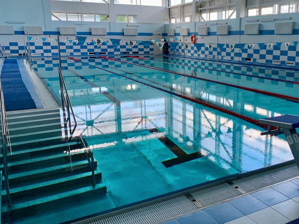 Семейный отдых: в «Олимпе» организует дополнительные сеансы плавания