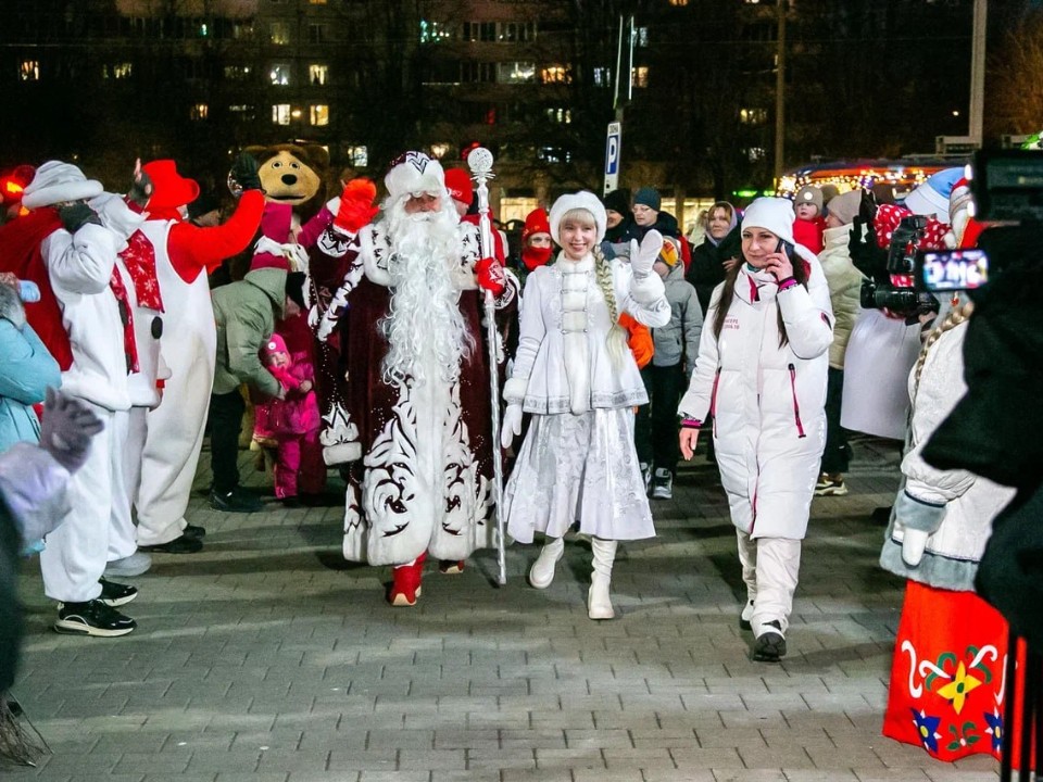 Огни на главной елке в Коломне зажгут в пятницу, 5 декабря