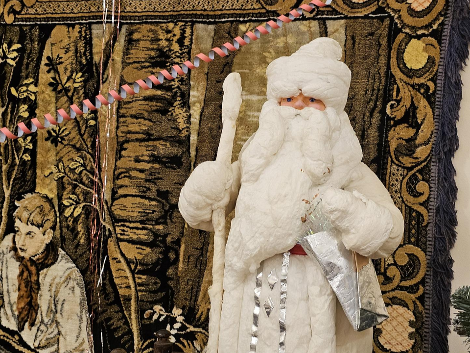 Деда Мороза из 1940‑х можно увидеть в Культурно-эстетическом центре Дзержинского