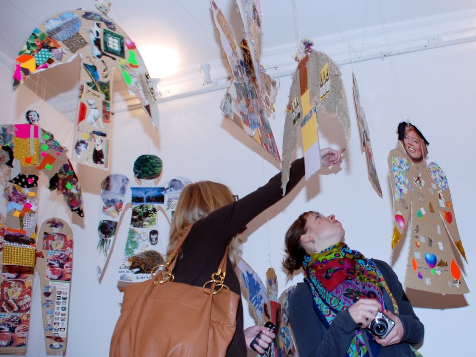 Ангелы Тильды прилетели в старинный подмосковный город